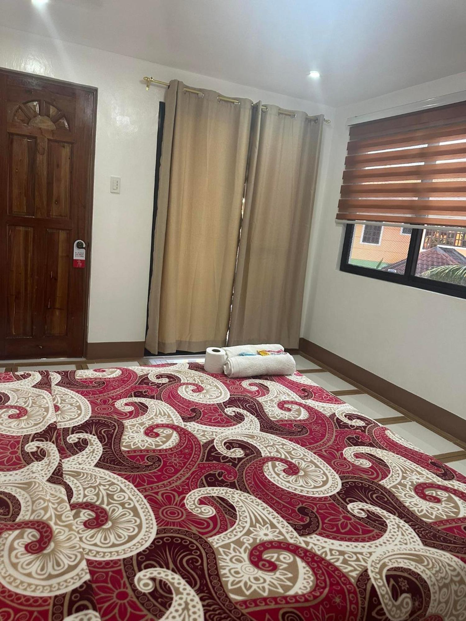 Stefanie Grace Paradise Inn Лобок Экстерьер фото